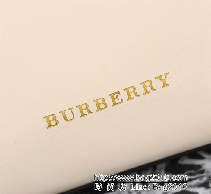 BURBERRY巴寶莉 秋冬爆款 Canvas格紋皮革 手提斜背包 雙拉牌 大容量 可當購物袋實用 39571  Bhq1234